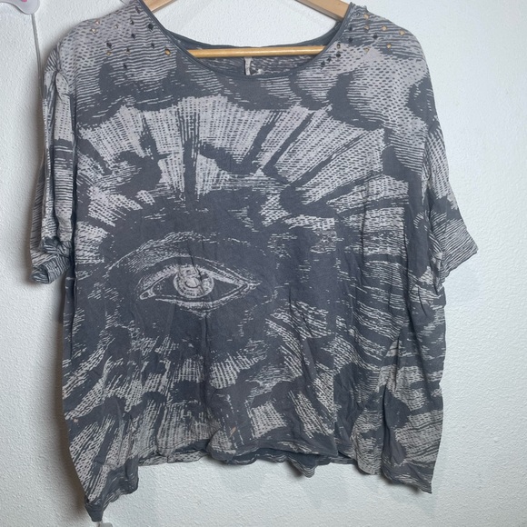 Magnolia Pearl Gray Graphic tee - Picture 10 of 10